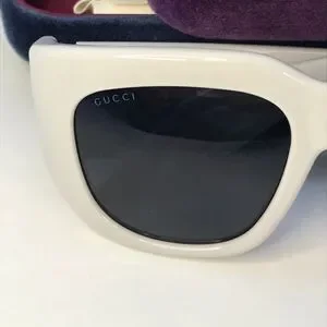 Gucci | Accessories | New Original Gucci Grey Square Ladies  display picture 3